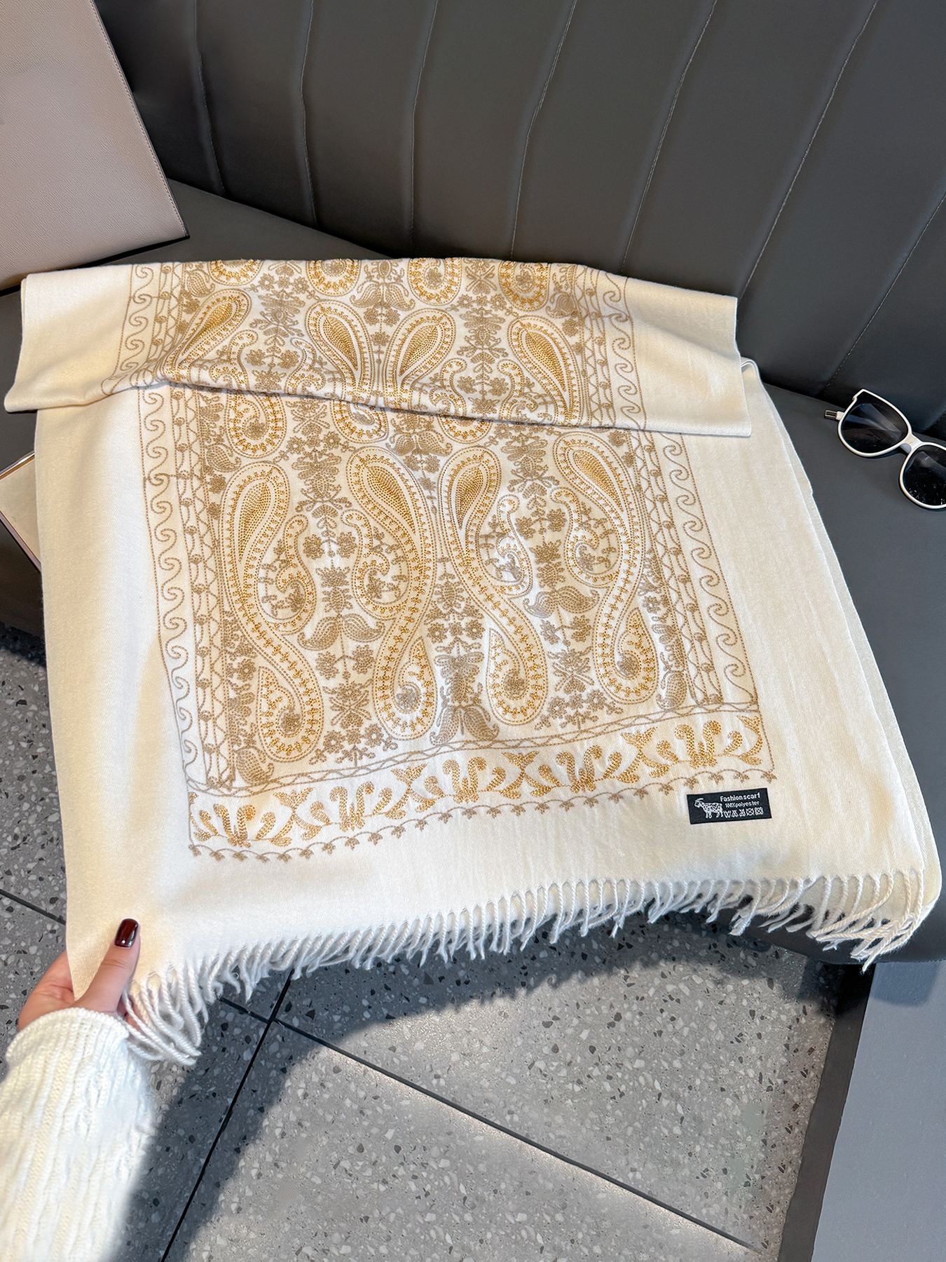 Luxury Thick Warm Paisley Pash - Woven Scarf Blanket recensione e prezzo