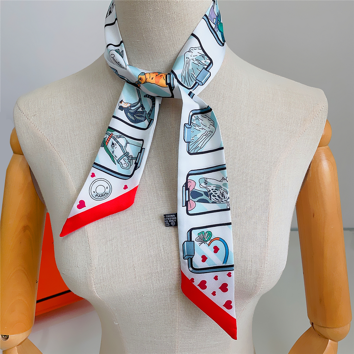 Brand Design Twill 100% Silk S - Face Scarf Mask recensione e prezzo