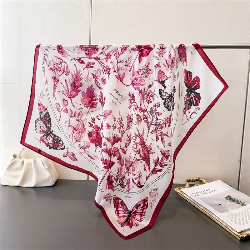 Vintage Butterfly Sketch Squar - Ascot Neck Scarf recensione e prezzo