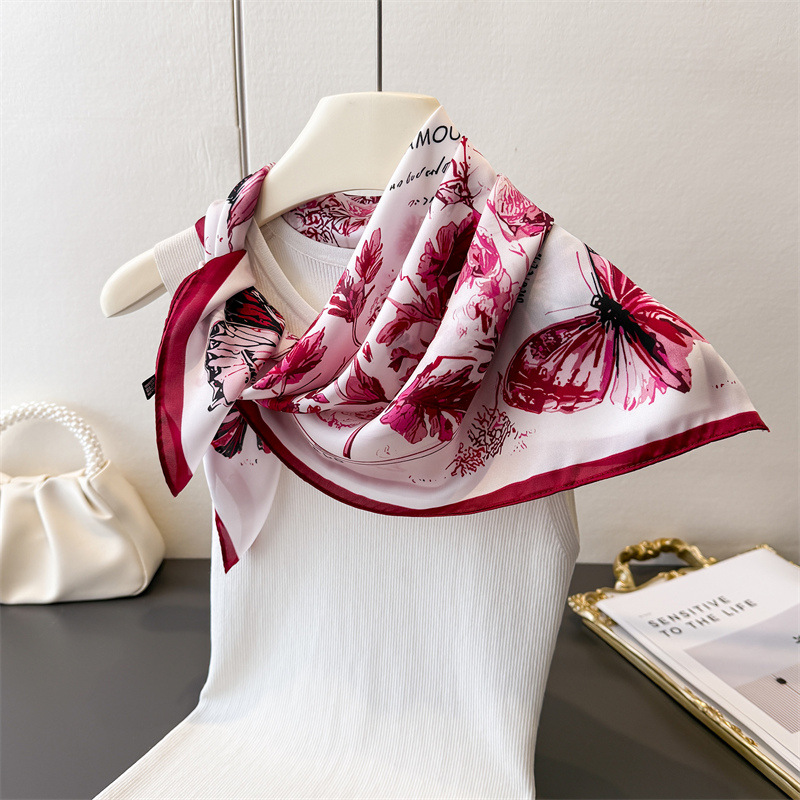 Vintage Butterfly Sketch Squar - Ascot Neck Scarf recensione e prezzo