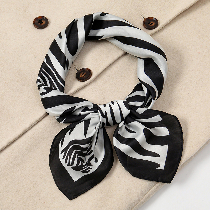 2025 Beach Hijab Stoles Silk S - Silk Tie Striped recensione e prezzo