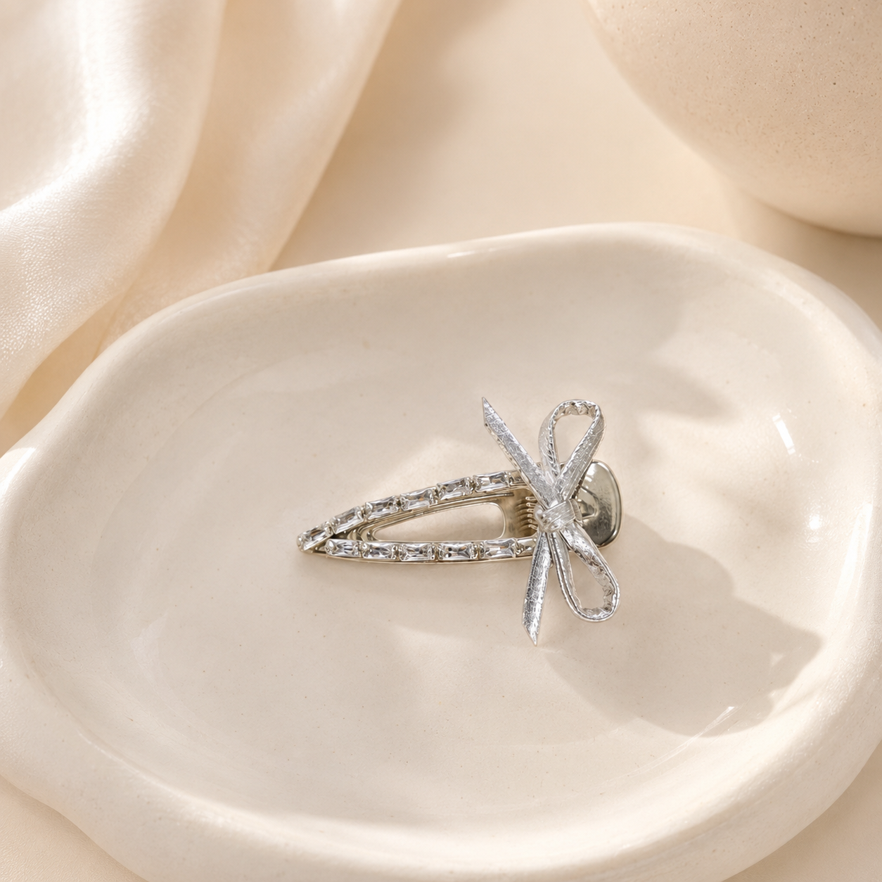 Y2K Bow Hair Clip Silver Alloy - Tie Clip Silver recensione e prezzo
