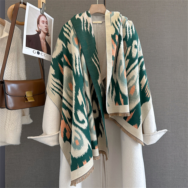 2025 Brand Warm Cashmere Ponch - Woven Scarf Blanket recensione e prezzo