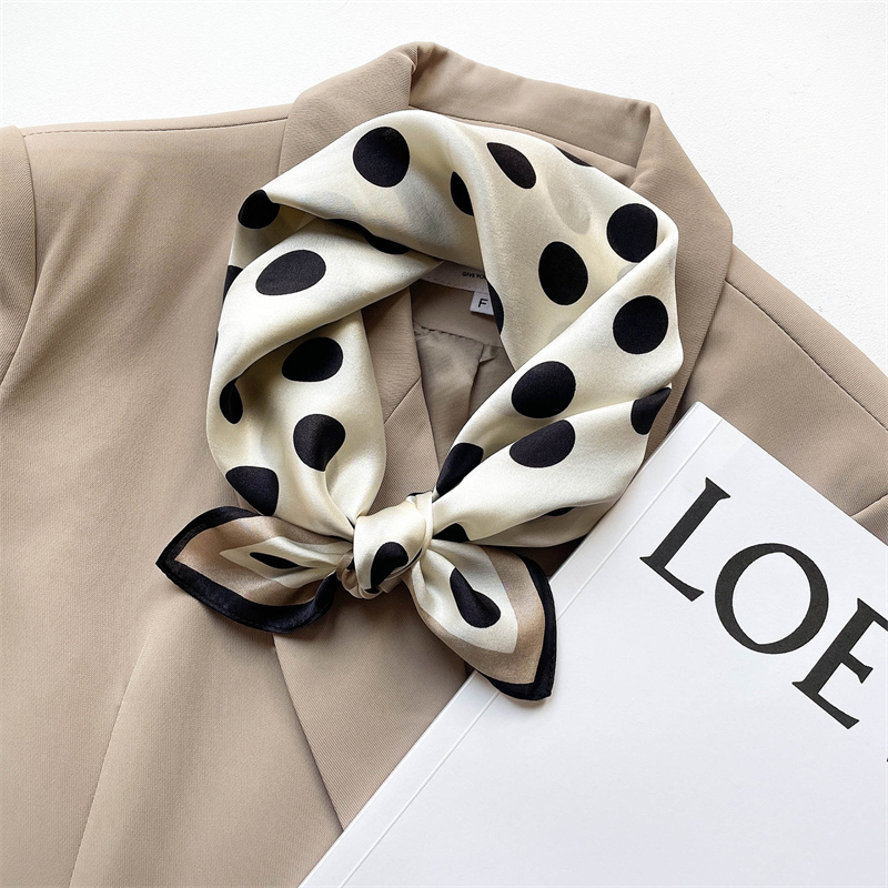 2024 New Pure Silk Scarf Small - Ascot Neck Scarf recensione e prezzo