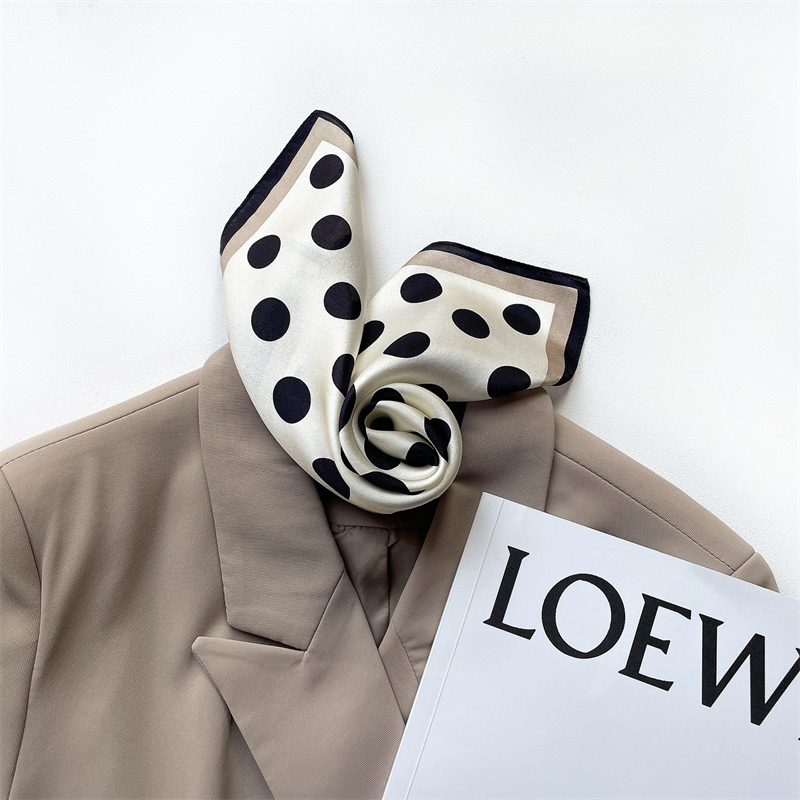 2024 New Pure Silk Scarf Small - Ascot Neck Scarf recensione e prezzo