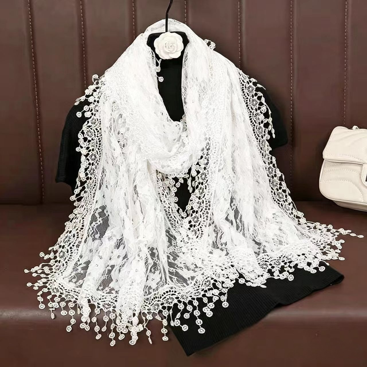 New Embroidery Lace Scarf Shaw - Stole Wedding Shawl recensione e prezzo