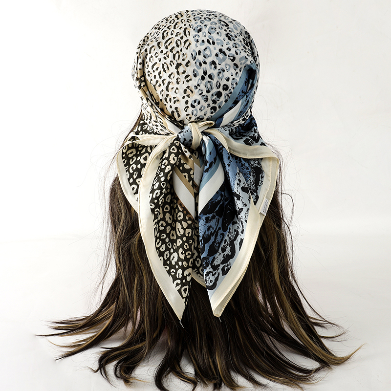 Luxury Silk Shawl Fat Cat Squa - Face Scarf Mask recensione e prezzo