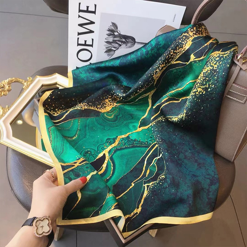 70x70cm Women Scarf Silk Feeli - Ascot Neck Scarf recensione e prezzo